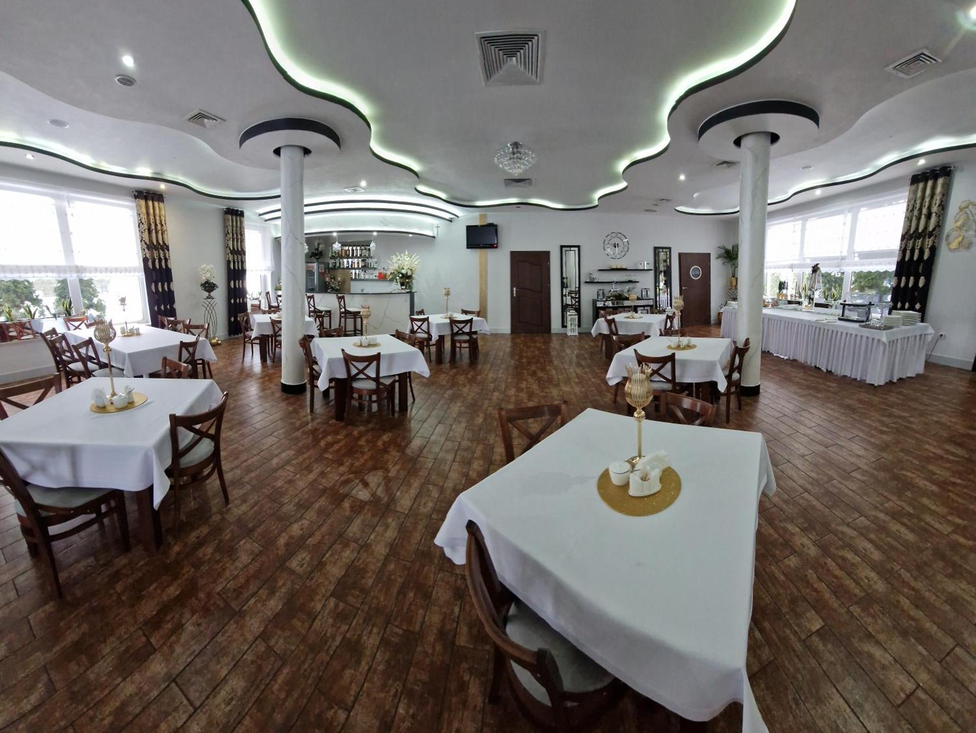 Hotel Cynamon à Nowy Sącz Extérieur photo