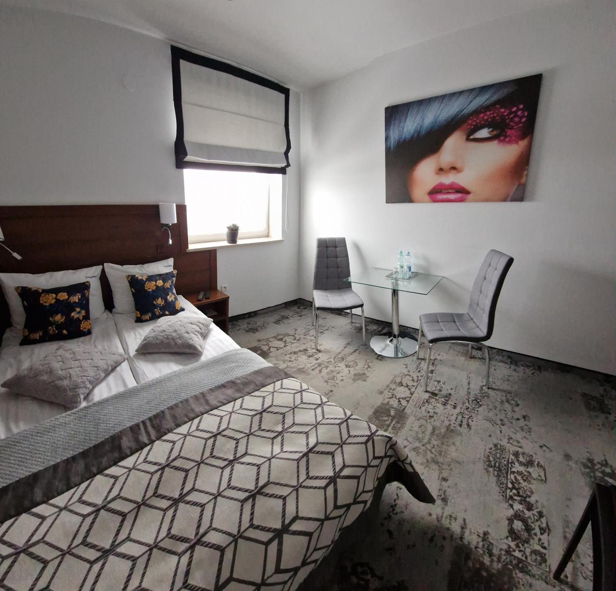Hotel Cynamon à Nowy Sącz Extérieur photo