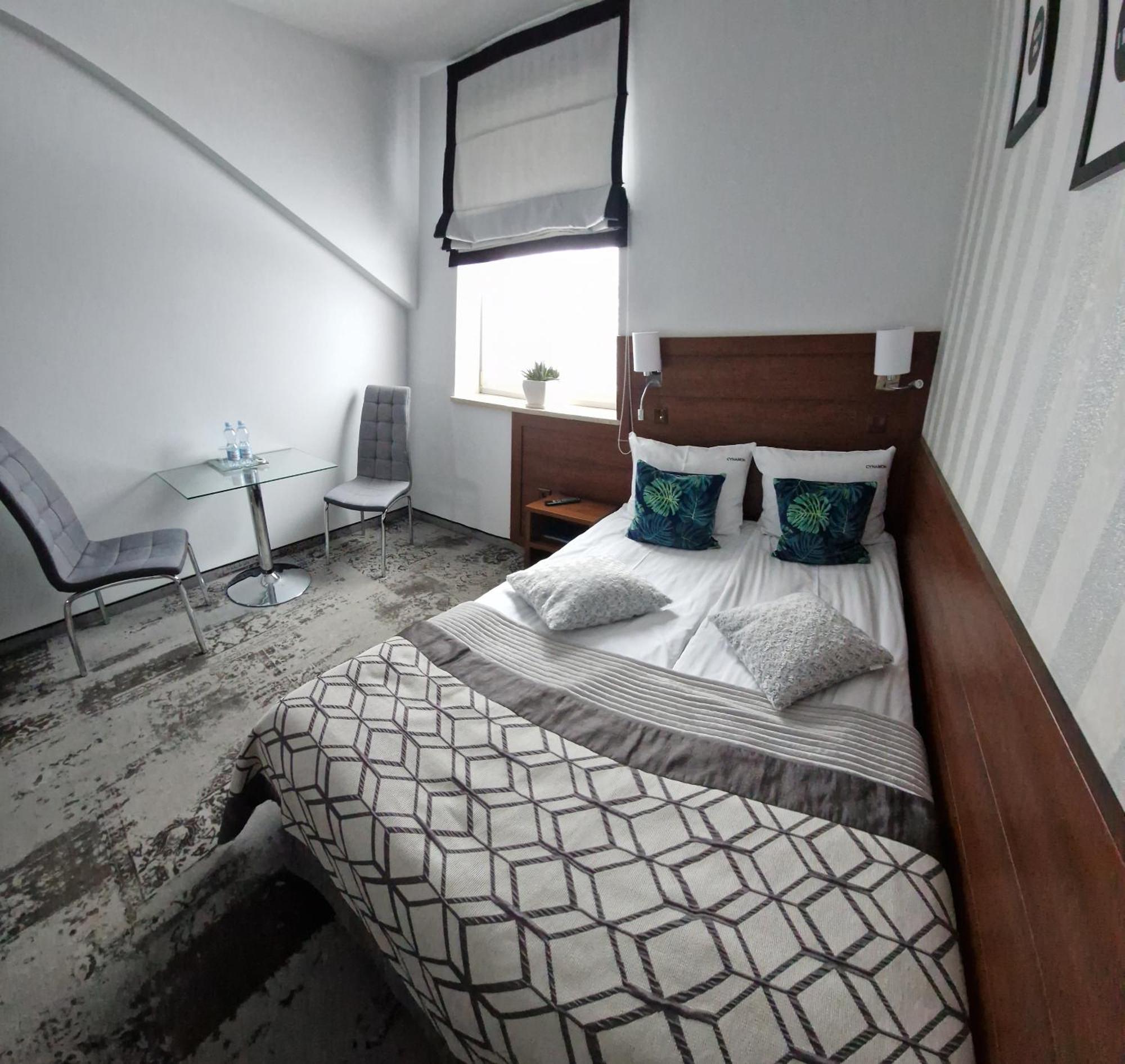 Hotel Cynamon à Nowy Sącz Extérieur photo
