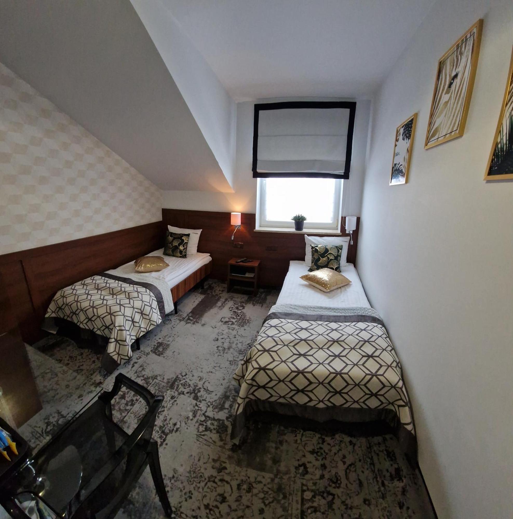 Hotel Cynamon à Nowy Sącz Extérieur photo