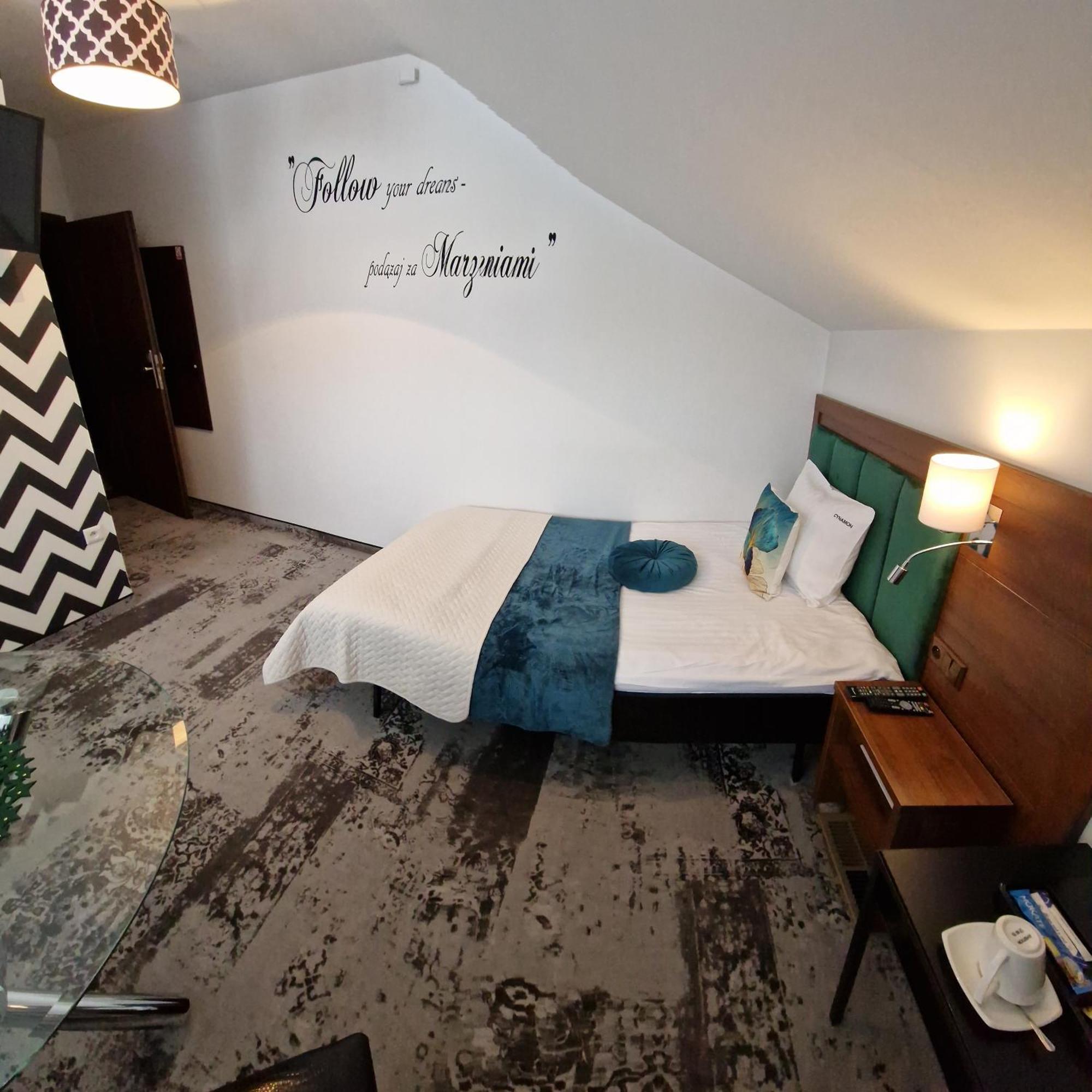 Hotel Cynamon à Nowy Sącz Extérieur photo