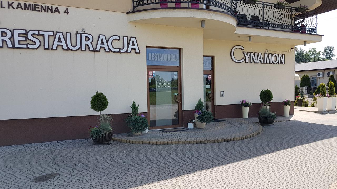 Hotel Cynamon à Nowy Sącz Extérieur photo